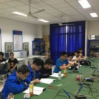 重慶電子工程職業(yè)學院網(wǎng)絡工程專業(yè) 培養(yǎng)數(shù)字時代的網(wǎng)絡技術精英